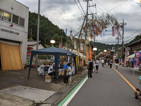 吾野宿まつりの警備を実施