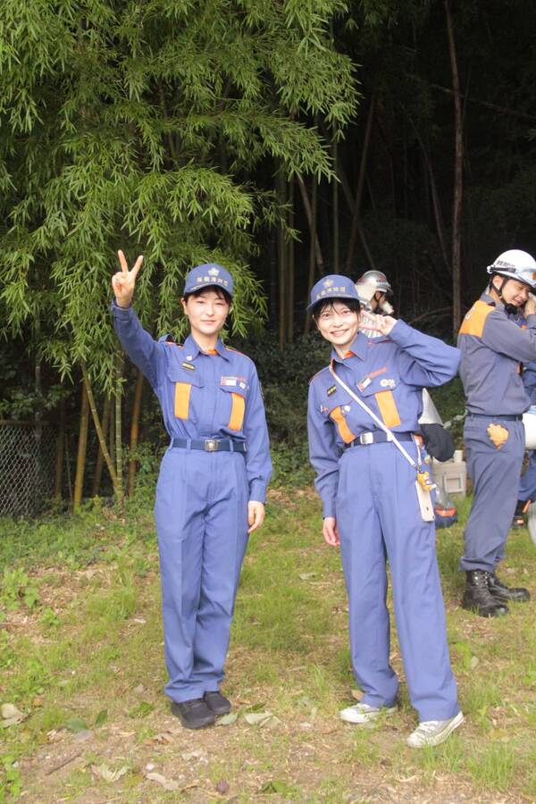 中継送水訓練を見学されてもらいました。